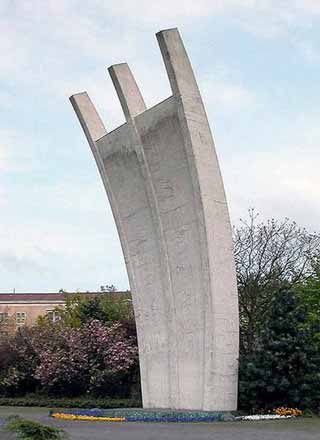 Airlift Monument