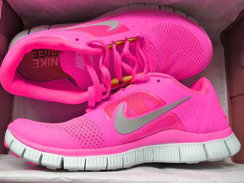 hot pink running shoes
