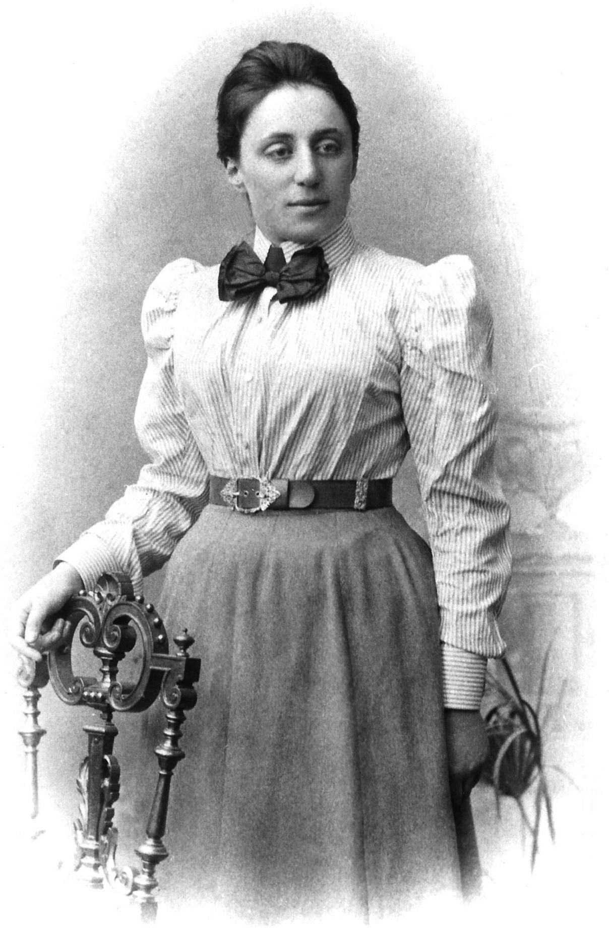 Image of Emmy at https://en.wikipedia.org/wiki/Emmy_Noether#/media/File:Noether.jpg