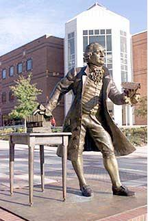 statue
