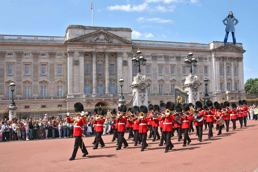 Me Towering over Buckingham Palace