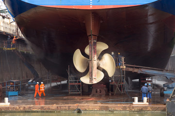 https://stock.adobe.com/images/ship-repair-dock/117814342