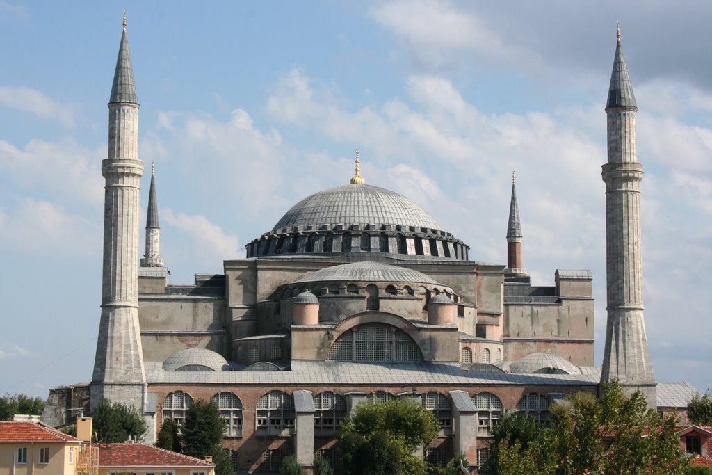 Hagia Sophia - http://www.ancienthouse.net/wp-content/uploads/2007/10/hagia_sophia_1.JPG